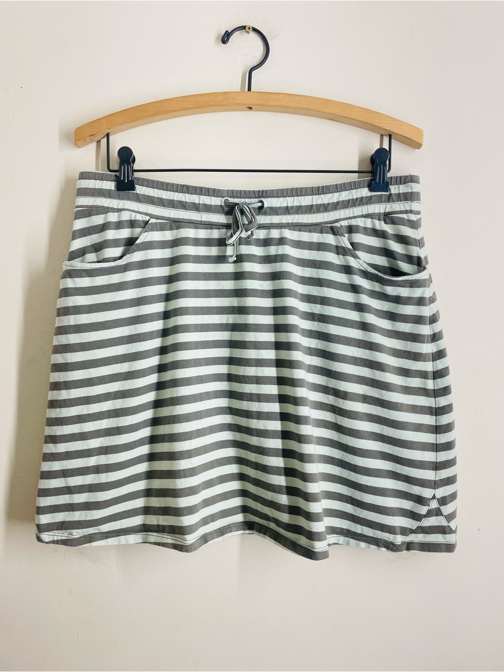 Toad & Co Tica Striped Organic Cotton Skirt size L Green Grey Drawstring Waist